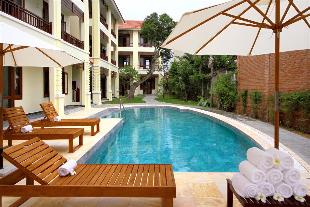 Hoi An Riverside Resort