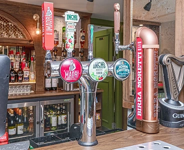 PLAS-COCH-MANOR-HOUSE-CYGNET-BAR-17