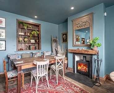WHITE-EAGLE-THE-SNUG-08