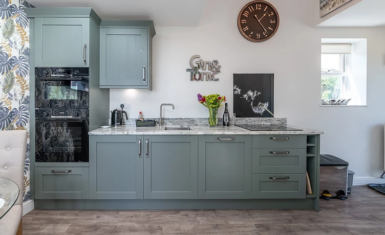 TRAETH-ARIAN-KITCHEN-03 — property photography in Abergele