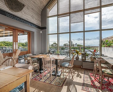 WHITE-EAGLE-RESTAURANT-14
