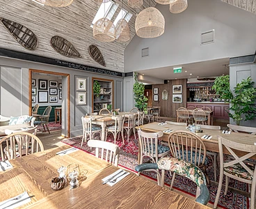 WHITE-EAGLE-RESTAURANT-11
