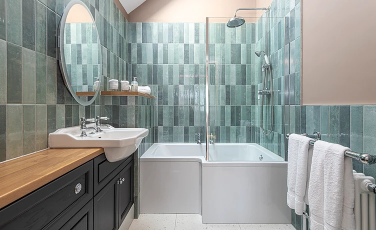 TY-GLAS-POOL-BEDRROM-2D — property photography in Pwllheli