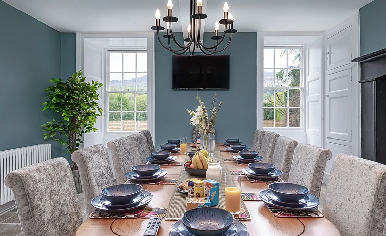 Y-LLWYN-DINING-ROOM-3 — property photography in Conwy
