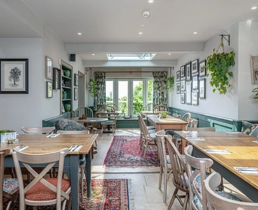 WHITE-EAGLE-RESTAURANT-07
