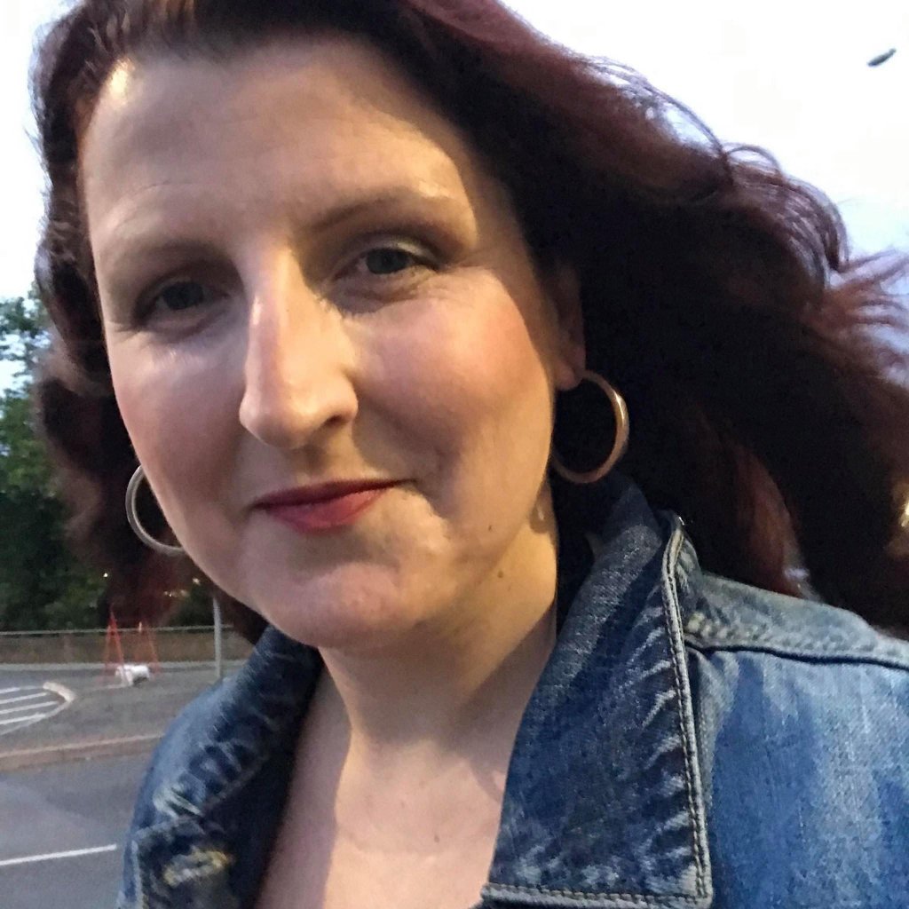 Dr Amanda Stephenson