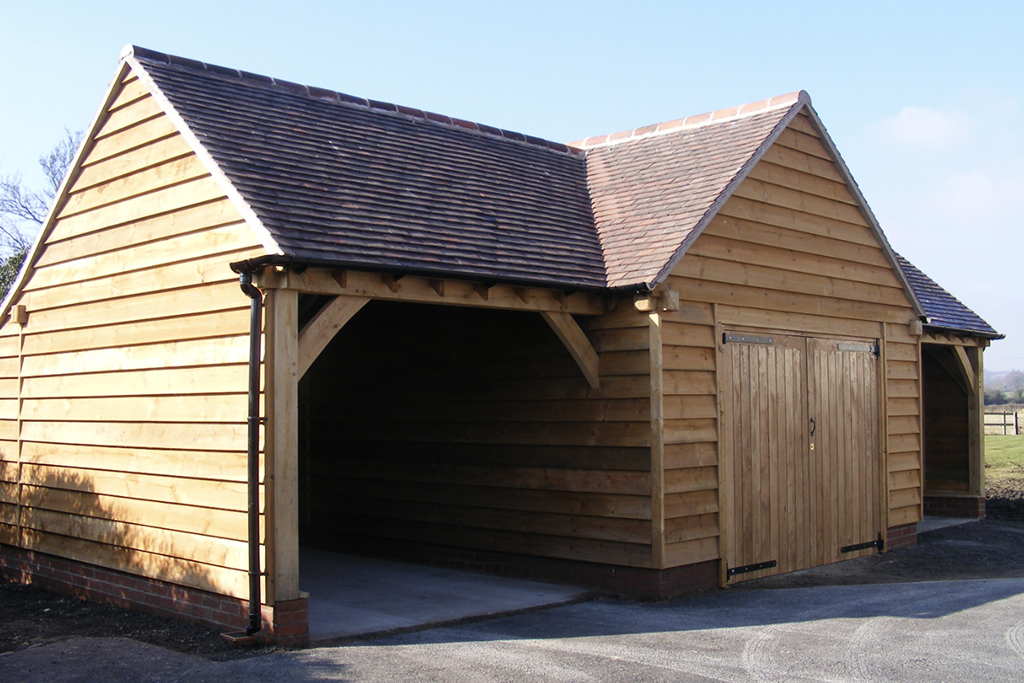 Three-Bay L-Shape Garage