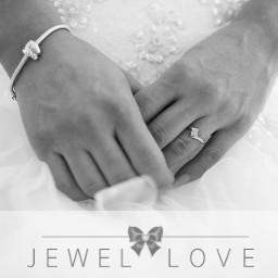 Jewellove — hands and rings
