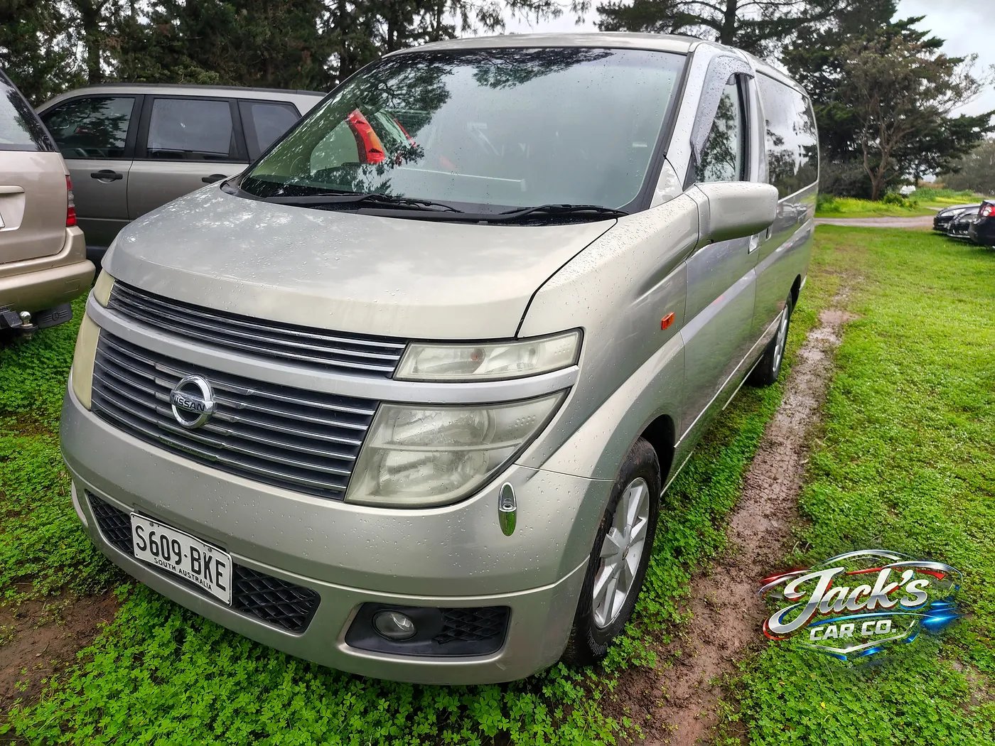 2002 Nissan El Grand 