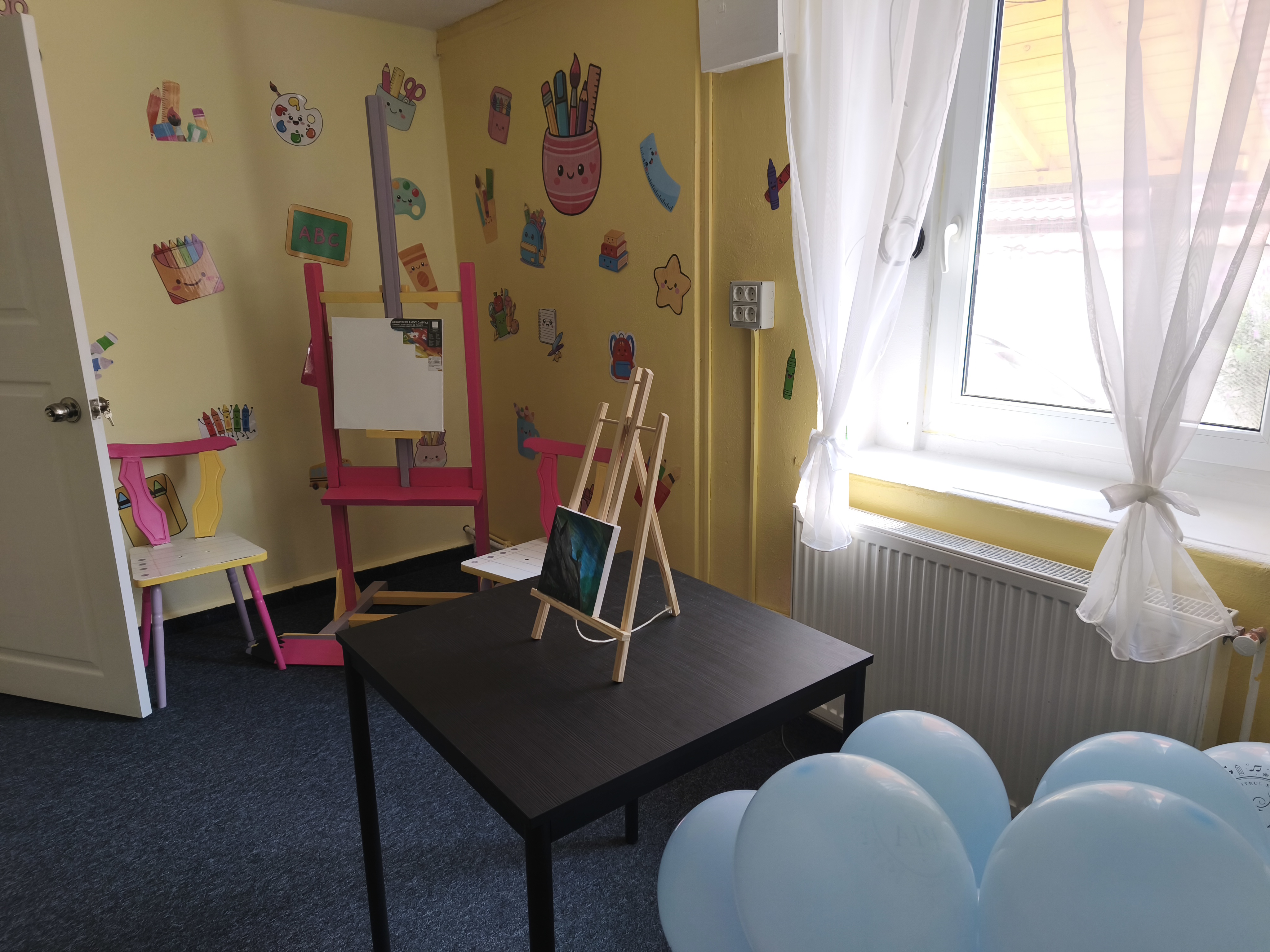 Sala clubului de Meșteșuguri — atelierul PIA