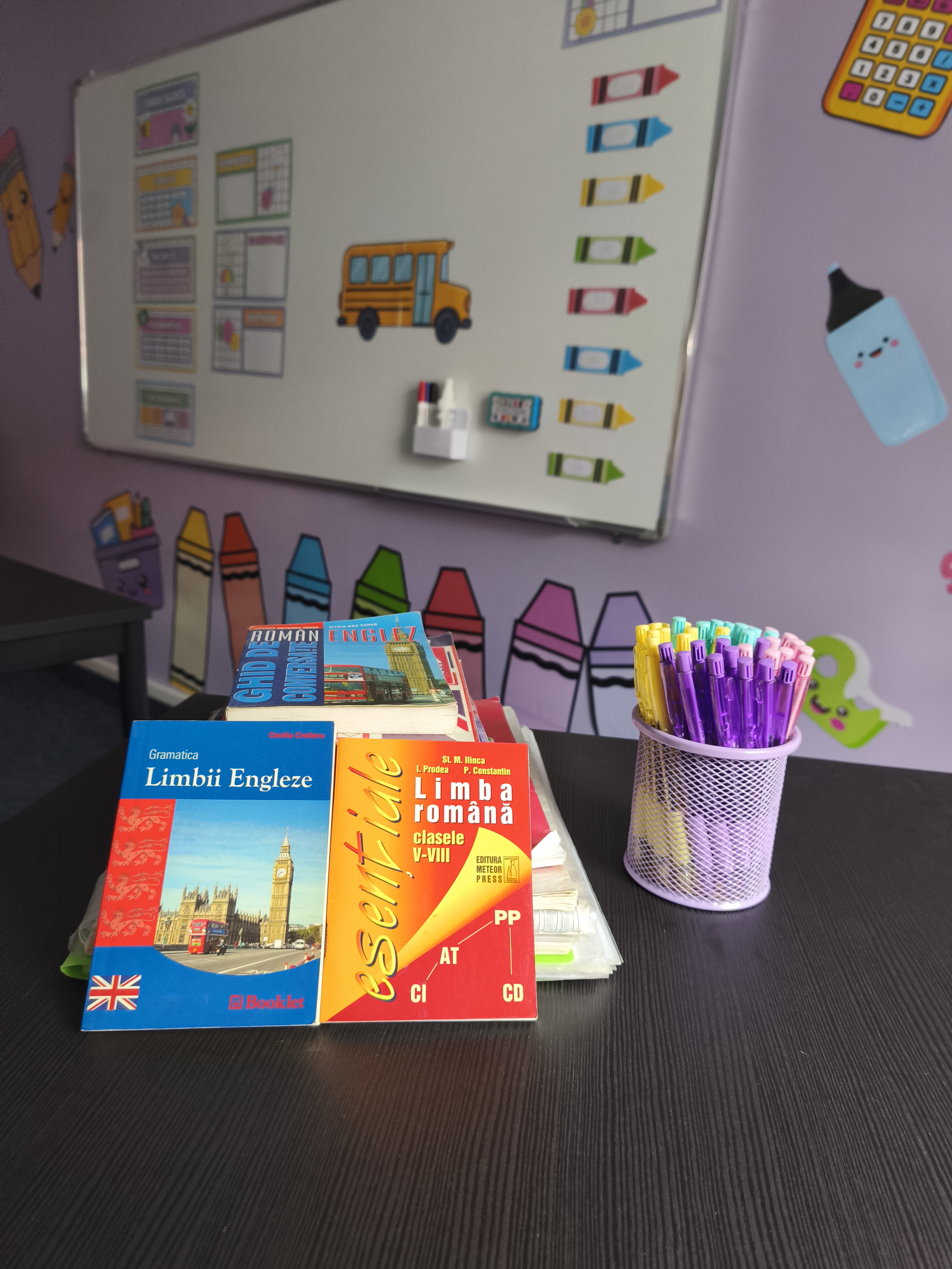 Materiale de studiu — gramatică și esențiale