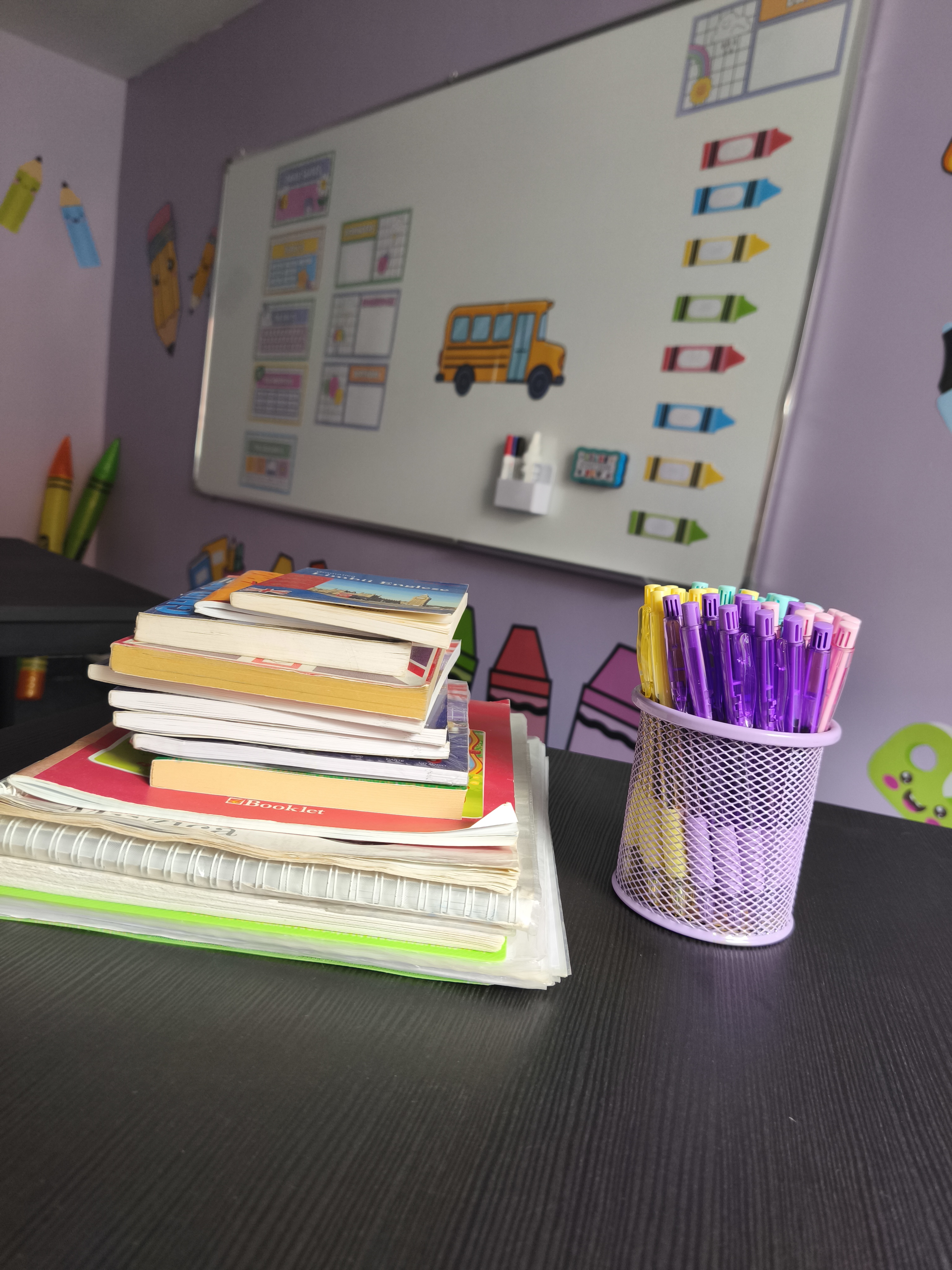 Cărți și instrumente de scriere