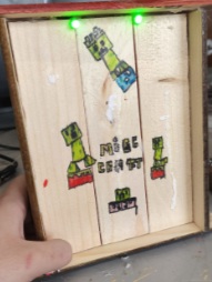 Panou Minecraft cu LED-uri verzi