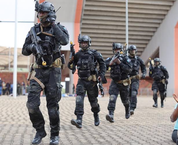 K&M tactical security team in formation