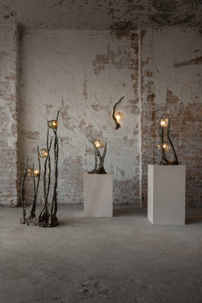 Posidoni Table Lamp 2 by Emilie Lemardeley — luminous sculpture in glass, metal, bronze (detail 3)