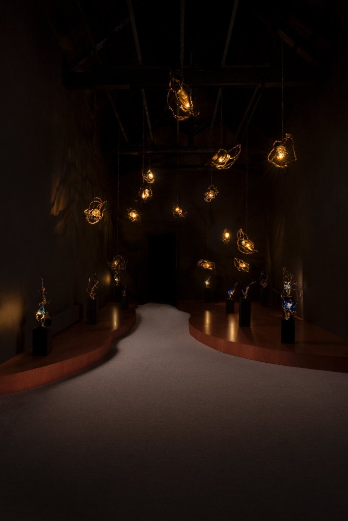 Germ Light Sculpture by Emilie Lemardeley — luminous sculpture in glass, metal, bronze (detail 2)