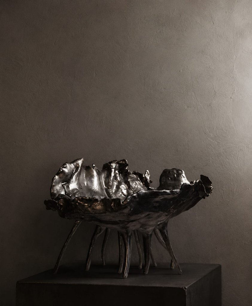 Anoixis by Emilie Lemardeley — functional sculpture in ceramic (detail 1)