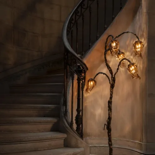 Eurydice by Emilie Lemardeley — luminous sculpture in glass, metal, bronze (detail 3)