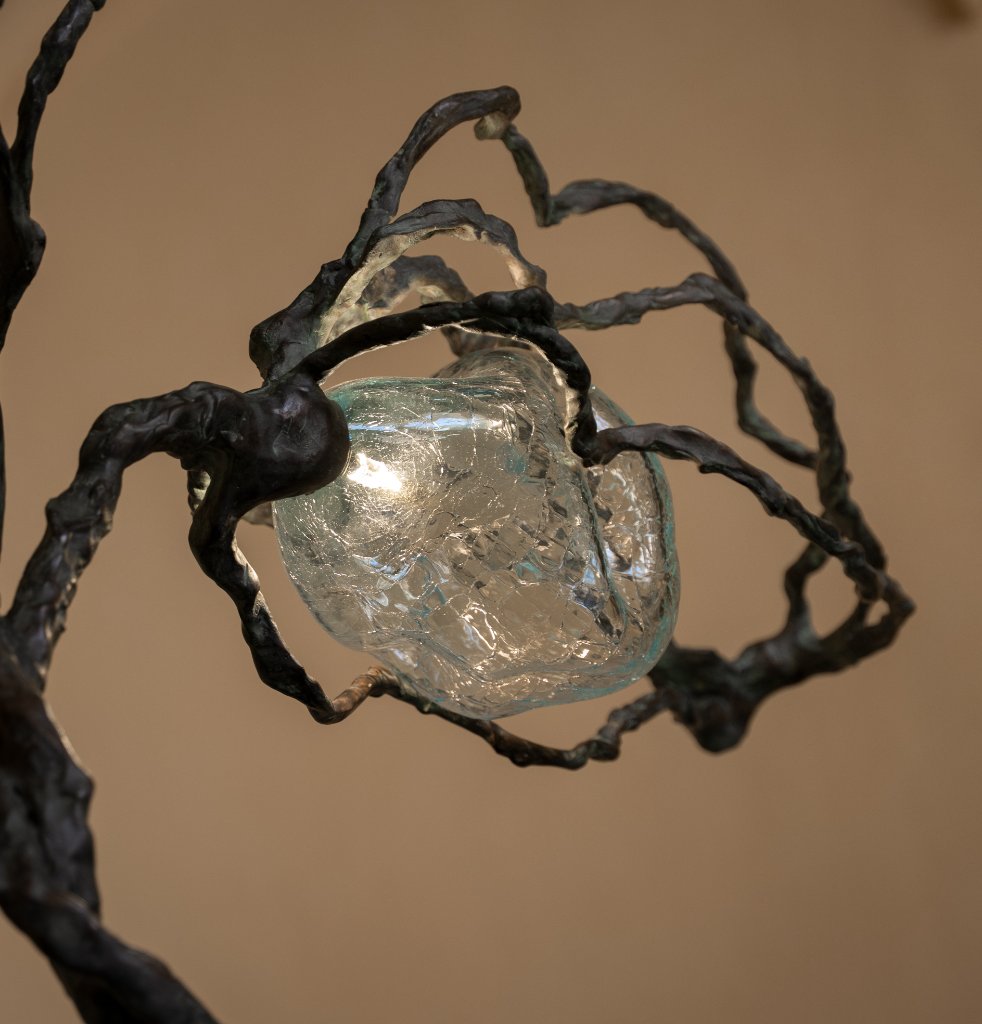 Seed Floor Lamp by Emilie Lemardeley — luminous sculpture in glass, metal, bronze (detail 3)