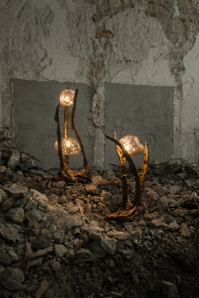 Posidoni Table Lamp by Emilie Lemardeley — luminous sculpture in glass, metal, bronze (detail 8)