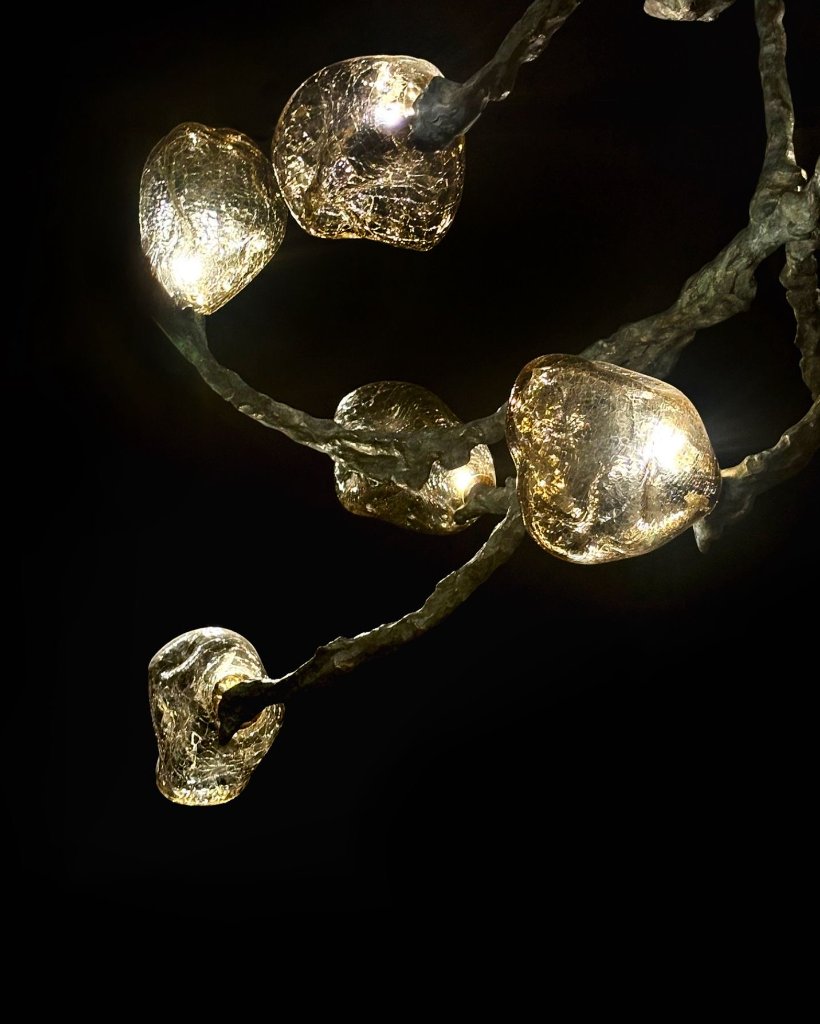 Ramage by Emilie Lemardeley — luminous sculpture in glass, bronze (view 3)
