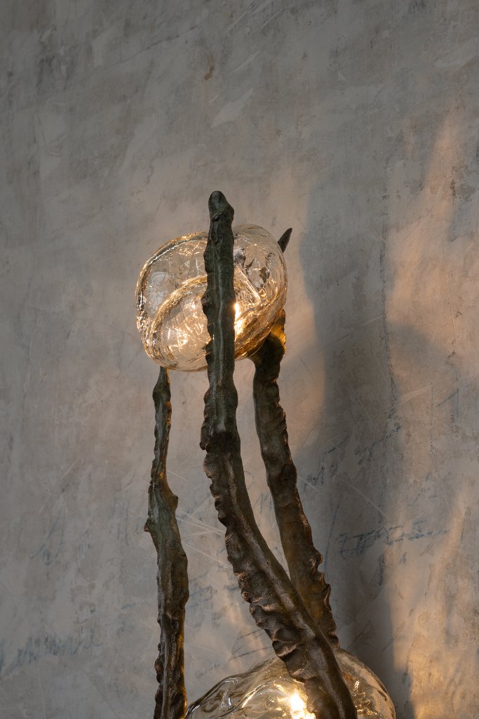 Posidoni Table Lamp 2 by Emilie Lemardeley — luminous sculpture in glass, metal, bronze (detail 2)