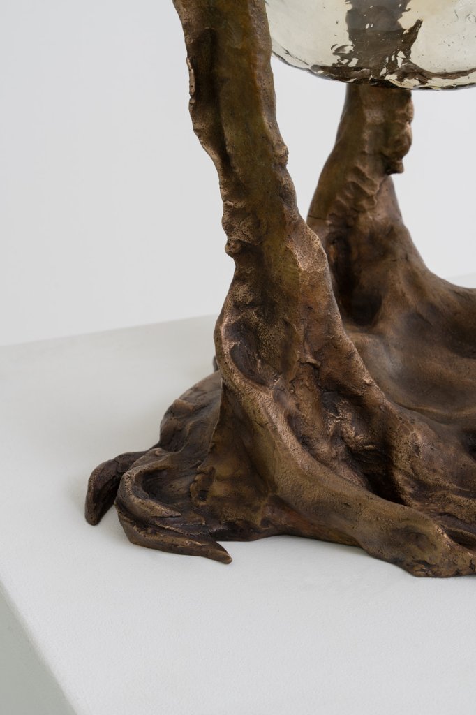 Posidoni Table Lamp 2 by Emilie Lemardeley — luminous sculpture in glass, metal, bronze (view 3)