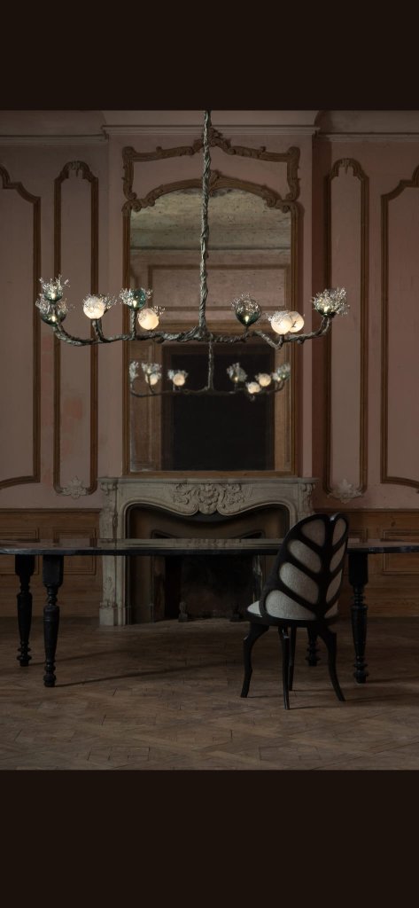 Dryade Chandelier by Emilie Lemardeley — luminous sculpture in glass, metal, bronze (detail 2)