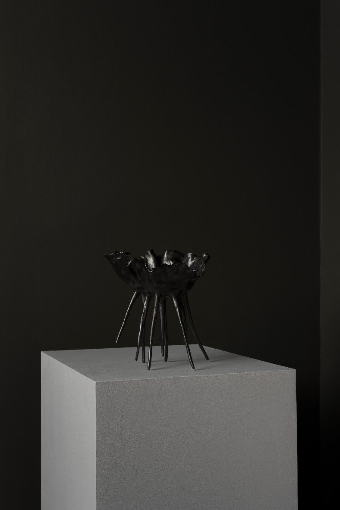 Anoixis by Emilie Lemardeley — functional sculpture in ceramic (detail 5)