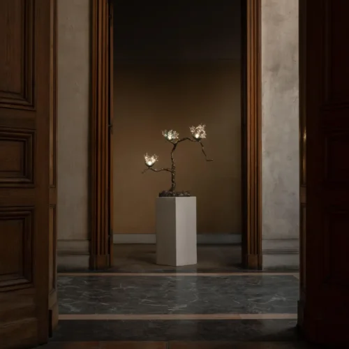 Dryade Table Lamp by Emilie Lemardeley — luminous sculpture in glass, metal, bronze (detail 2)