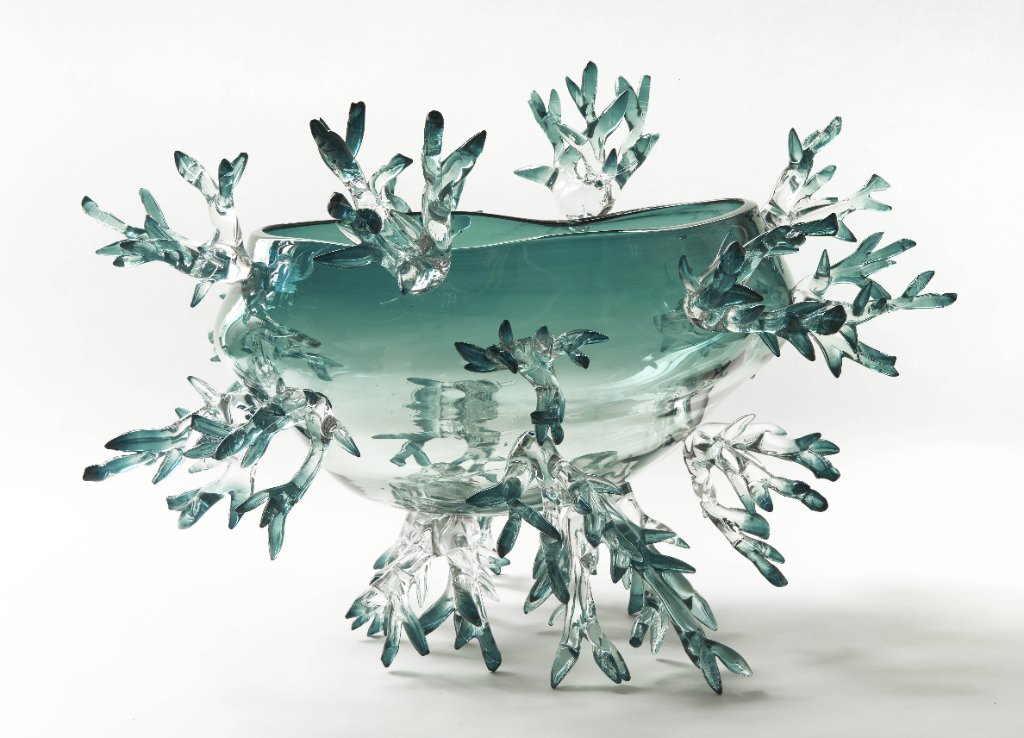 Dryade Vase by Emilie Lemardeley — functional sculpture in blown glass (view 1)