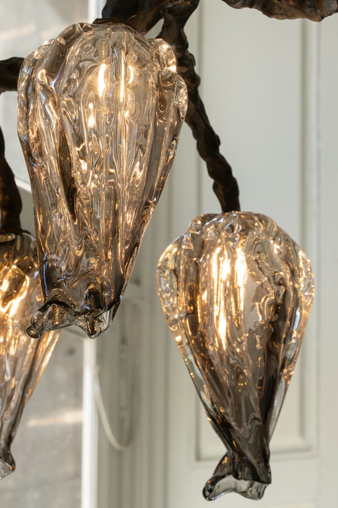 Physis by Emilie Lemardeley — luminous sculpture in glass, metal, bronze (view 3)