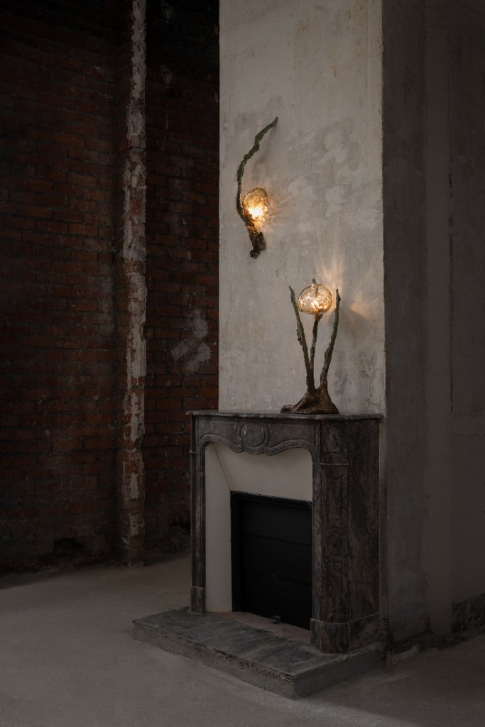 Posidoni Sconce by Emilie Lemardeley — luminous sculpture in glass, metal, bronze (detail 4)