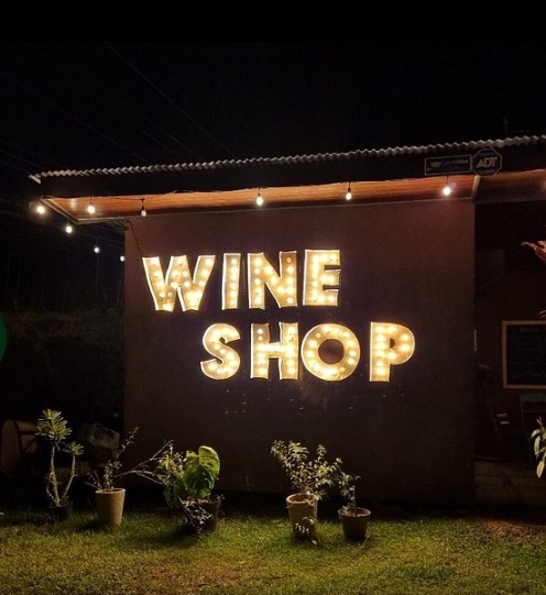 Mosaic Wine and Sushi Bar