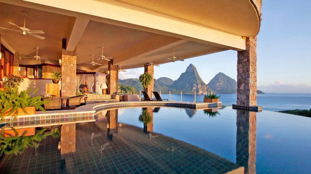 Jade Mountain Resort