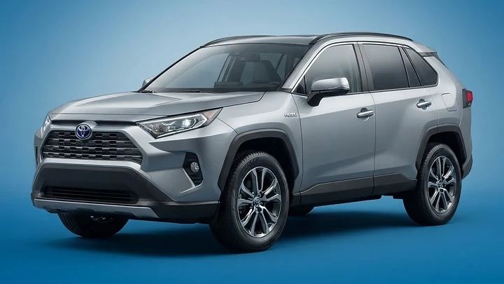 Plug-In Hybrid vs. Hybrid: Which 2026 Model Fits Your Life?