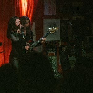 Erika & Max: Acoustic Duo