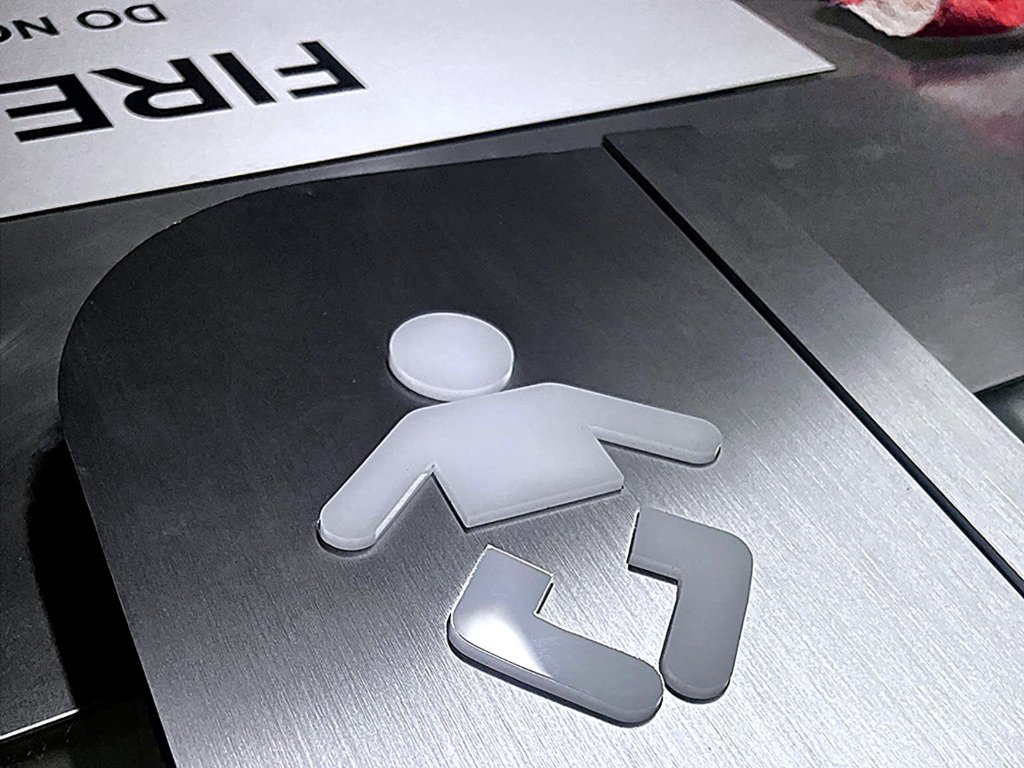 Westfield Bondi — L1 Amenities Blade Signage — photo 8: Illuminated Blade Signage, Braille & Tactile Signage, Wayfinding, Parents Room Wall Graphics