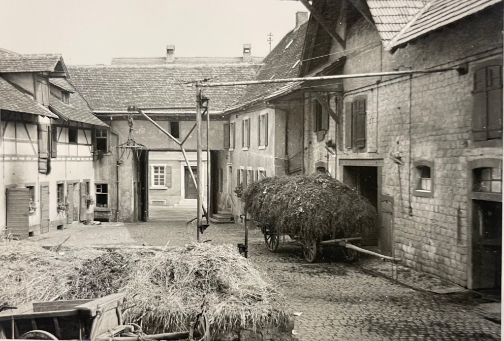 Historische Aufnahme des ursprünglichen Kaegy-Hofes