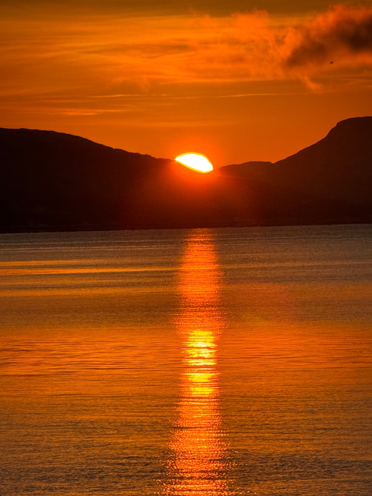 Midnight Sun Cruise — private Arctic experience from Tromsø, Northern Norway