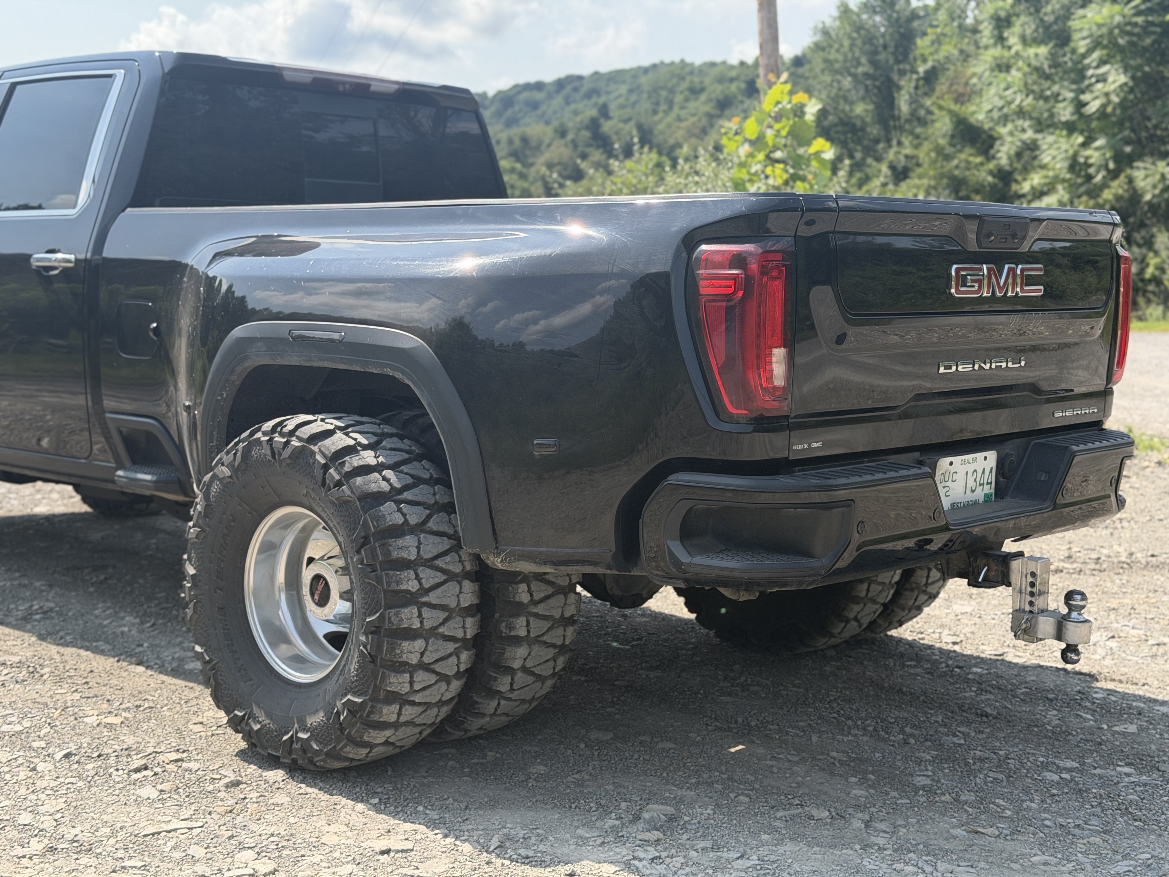 Rear Quarter