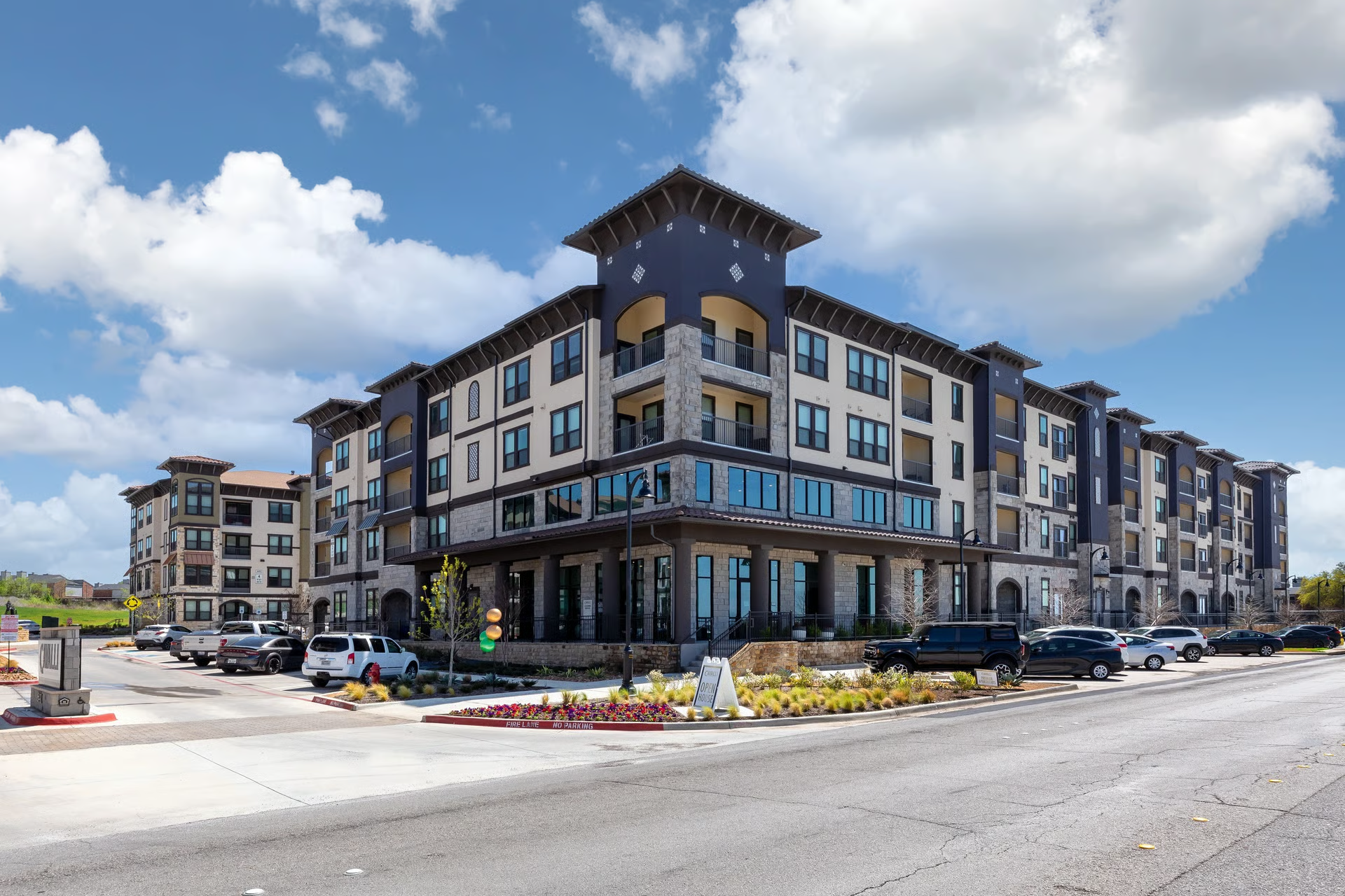 American Landmark property exterior