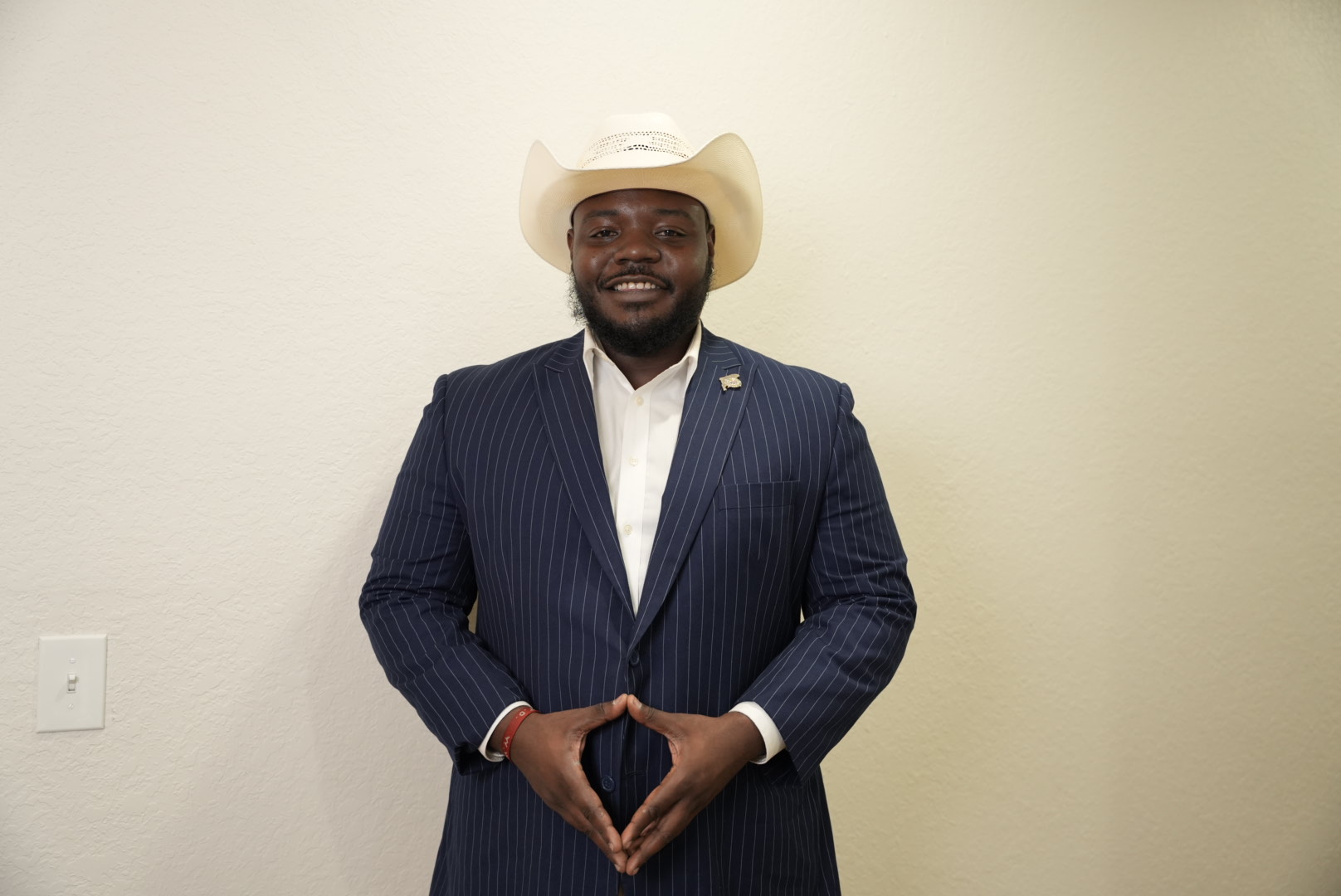 Lains Love Albert — candidate for Davie Town Council, District 1