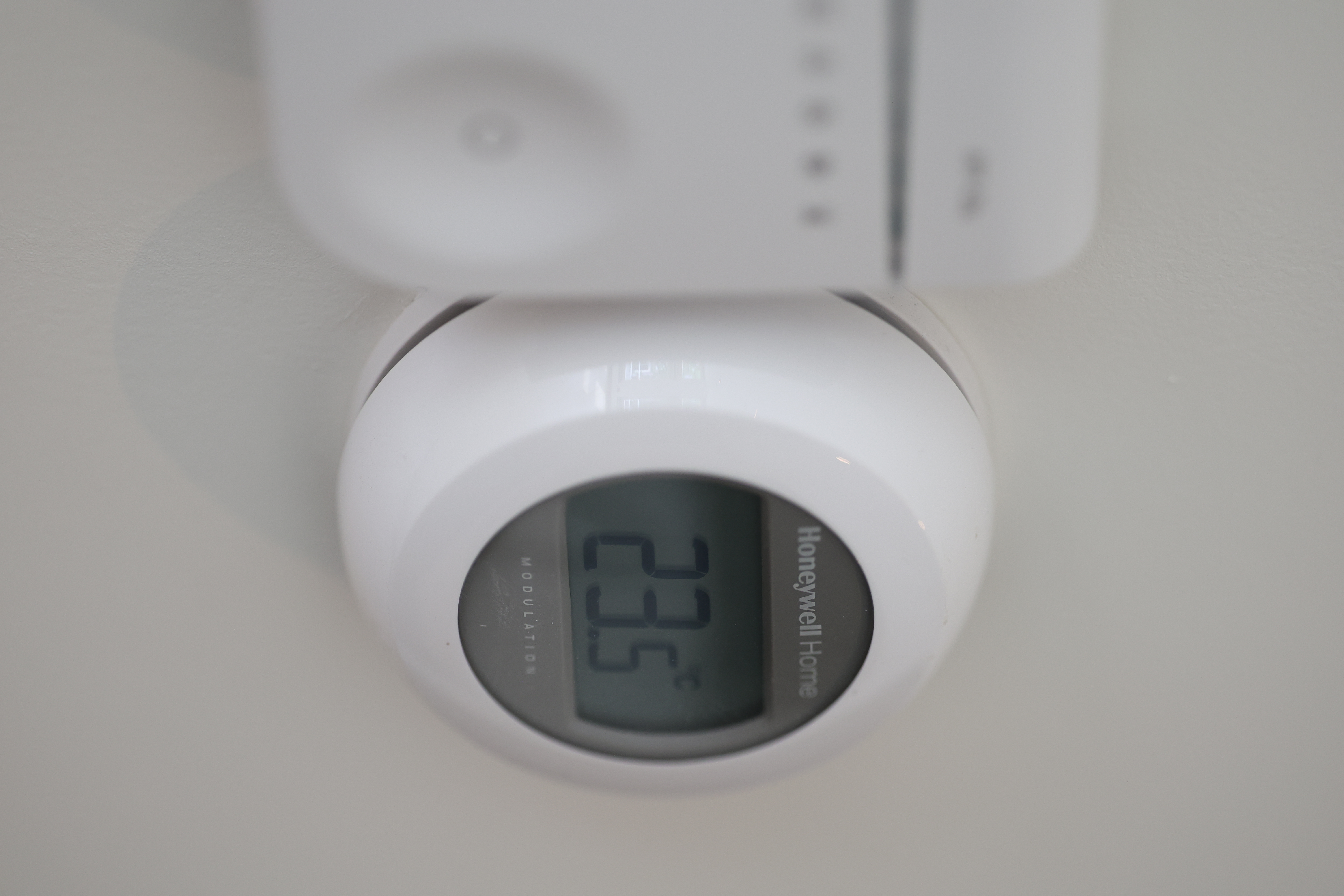 Slimme thermostaat geïnstalleerd door Veenbouw Timmerwerken