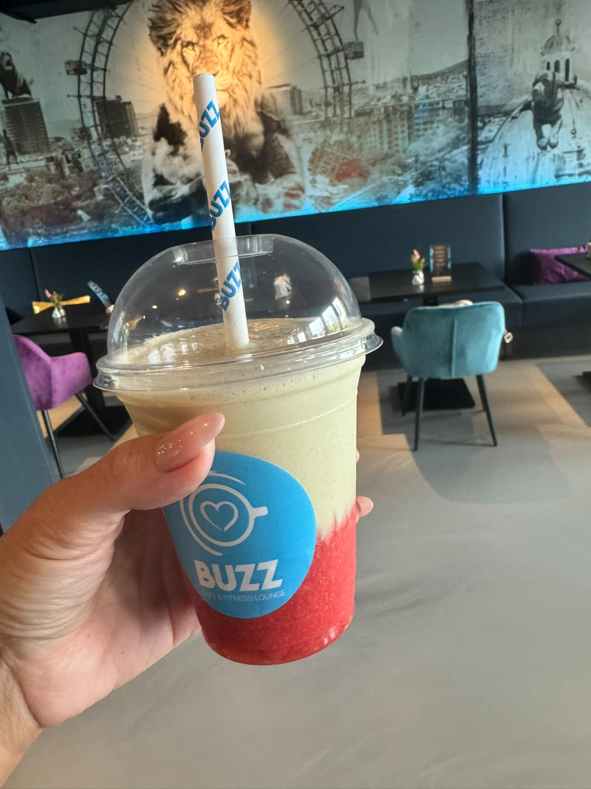 BUZZ BUZZER Espresso Kaffeepakete mit Löwenfigur
