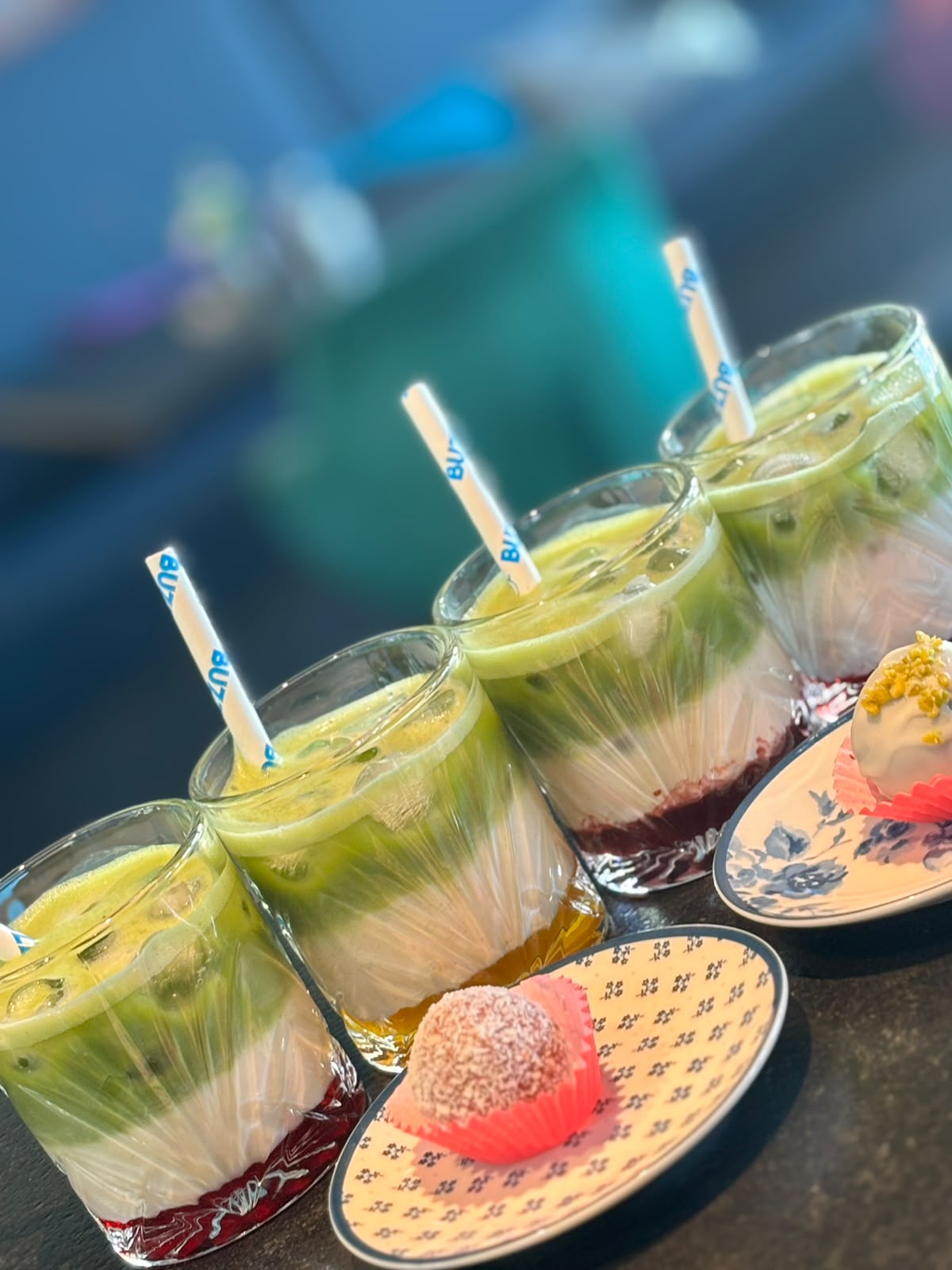 BUZZ Cheesecake mit Himbeersauce
