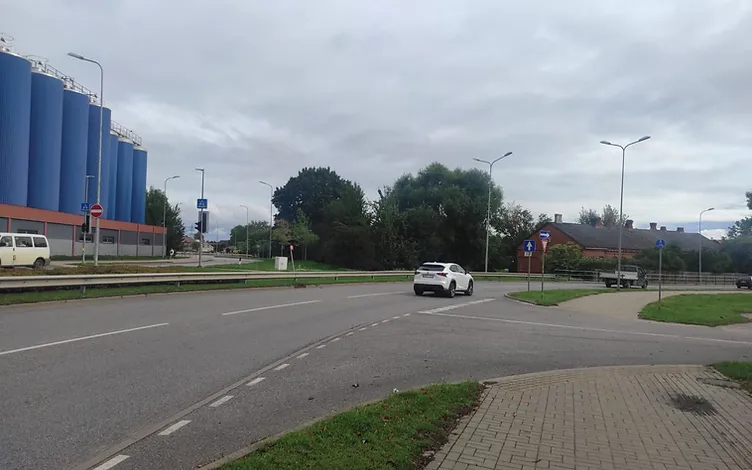 Zeme 2295 kv/m ar dzīvojamo ēku Jaunā ielā 19, Vecliepājā. 8