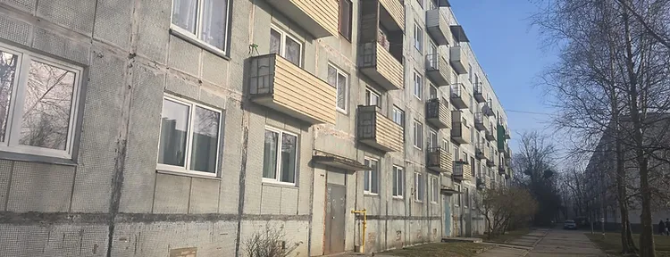 2-istabu dzīvoklis 52 kv/m Atmodas bulvārī 8v