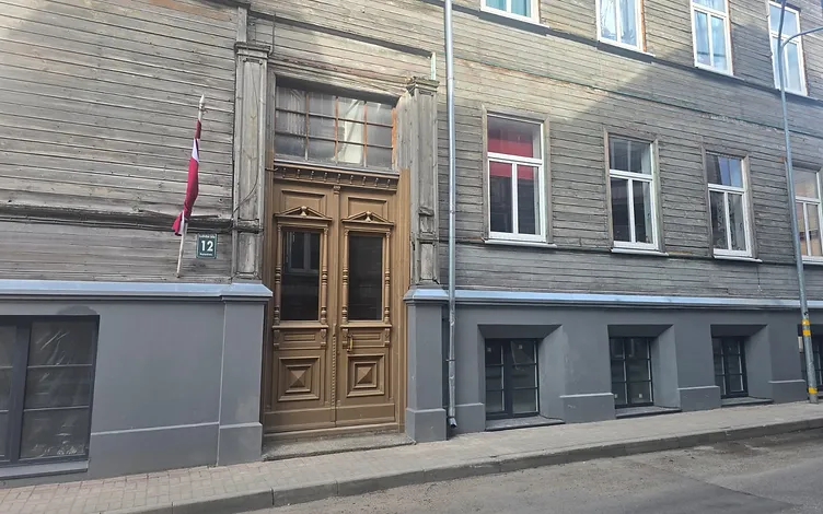 Dzīvoklis (67 kv/m +104 kv/m) Ludvika ielā 12 20