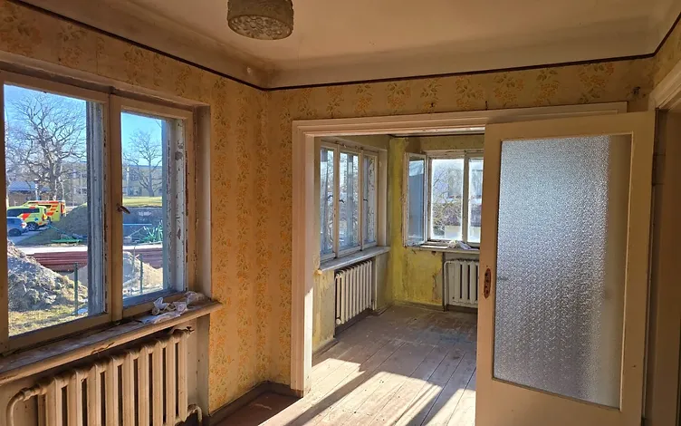 Дом (139,7 кв.м) с земельным участком 917 кв.м на улице Эдолес 8
